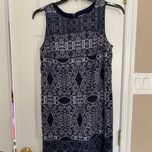 Women’s midi dress; size M; sleeveless; zipper in the back